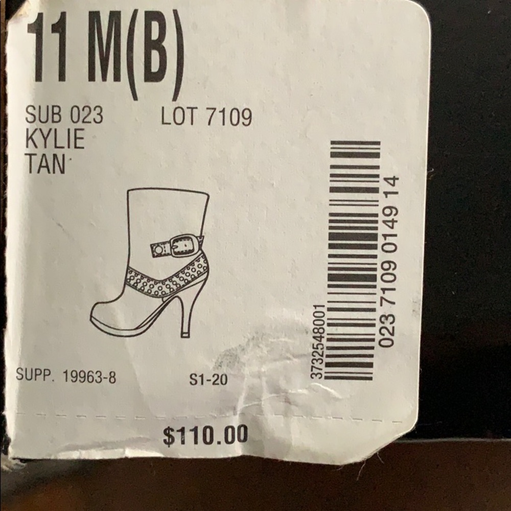 Ana Kylie Suede boot* - Picture 6 of 10